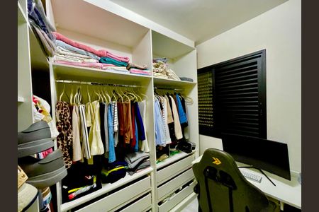 Apartamento à venda com 70m², 2 quartos e 1 vagaQuarto 2