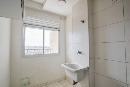 Apartamento para alugar com 54m², 2 quartos e 1 vaga Apartamento para alugar com 54m², 2 quartos e 1 vagaCozinha e Área de Serviço