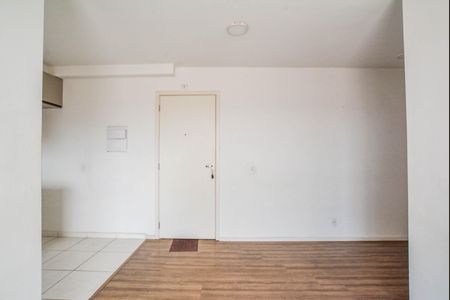 Sala de apartamento para alugar com 2 quartos, 54m² em Vila Eldizia, Santo André