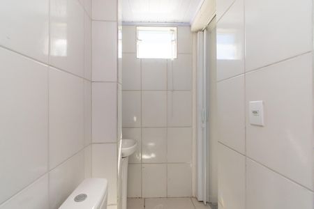 Banheiro de casa para alugar com 1 quarto, 40m² em Vila Bancaria, São Paulo