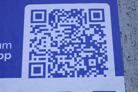 Apartamento à venda com 41m², 2 quartos e sem vagaPlaca instalada na fachada do condomínio - Código da placa - IYJT-59