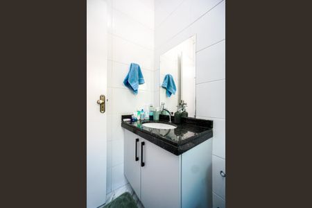 Casa à venda com 103m², 2 quartos e 4 vagas Casa à venda com 103m², 2 quartos e 4 vagasBanheiro da suíte 02