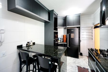 Casa à venda com 103m², 2 quartos e 4 vagas Casa à venda com 103m², 2 quartos e 4 vagasCozinha