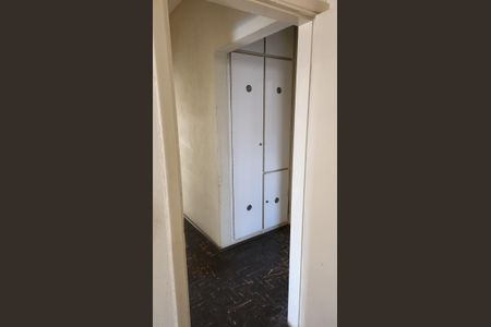 Casa à venda com 154m², 3 quartos e 2 vagasCorredor