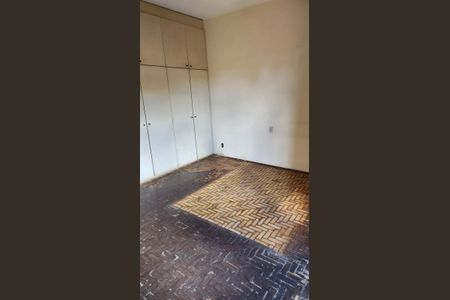 Casa à venda com 154m², 3 quartos e 2 vagasQuarto