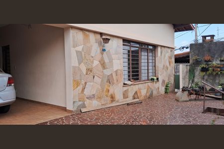 Casa à venda com 154m², 3 quartos e 2 vagasÁrea externa