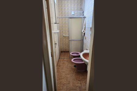 Casa à venda com 154m², 3 quartos e 2 vagasBanheiro