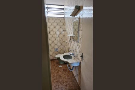 Casa à venda com 154m², 3 quartos e 2 vagasBanheiro