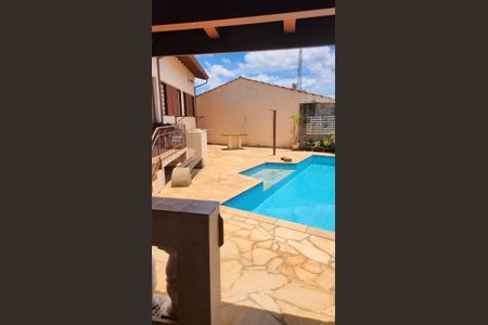 Casa à venda com 154m², 3 quartos e 2 vagasÁrea externa