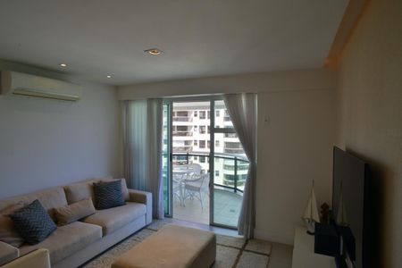 Apartamento à venda com 103m², 2 quartos e 2 vagasSala