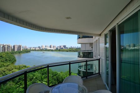 Apartamento à venda com 103m², 2 quartos e 2 vagasVaranda