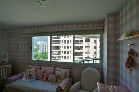 Apartamento à venda com 103m², 2 quartos e 2 vagasSuíte