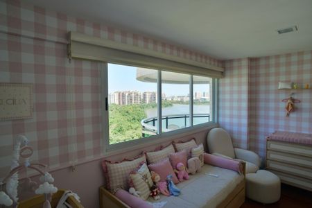 Apartamento à venda com 103m², 2 quartos e 2 vagasSuíte