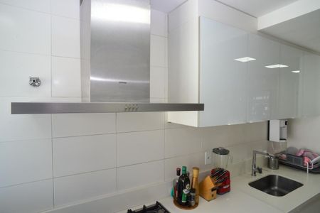 Apartamento à venda com 103m², 2 quartos e 2 vagasCozinha