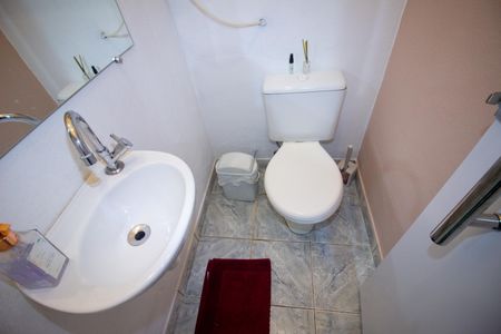 Casa à venda com 266m², 3 quartos e 2 vagasBanheiro da Suíte Casa 2