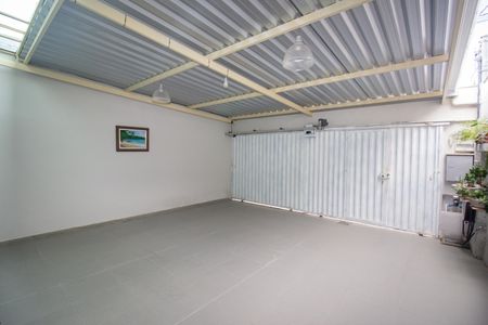 Casa à venda com 266m², 3 quartos e 2 vagasGaragem