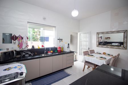 Casa à venda com 266m², 3 quartos e 2 vagasCozinha Casa 2