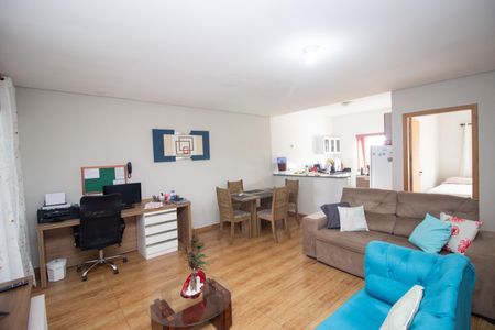 Casa à venda com 266m², 3 quartos e 2 vagasSala Casa 1