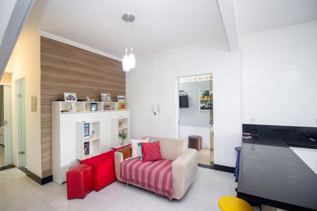 Casa à venda com 266m², 3 quartos e 2 vagasSala Casa 2