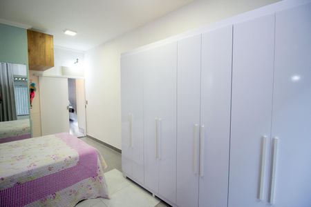 Casa à venda com 266m², 3 quartos e 2 vagasQuarto Suíte Casa 2