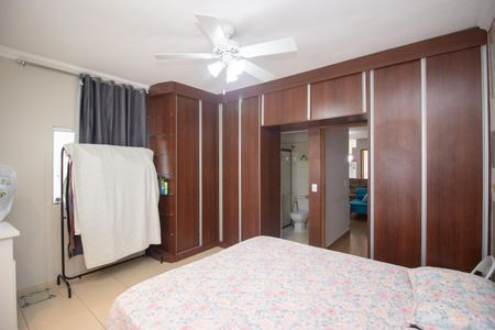 Casa à venda com 266m², 3 quartos e 2 vagasQuarto Suíte Casa 1