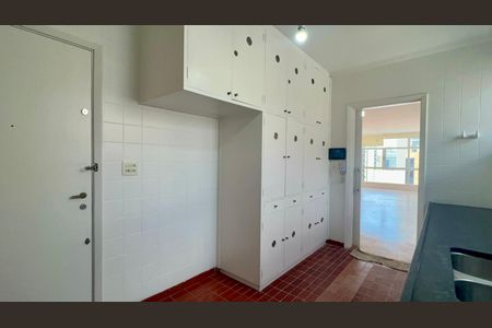 Apartamento para alugar com 140m², 3 quartos e sem vagaCozinha