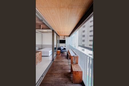 Varanda de kitnet/studio para alugar com 1 quarto, 45m² em Vila Mariana, São Paulo