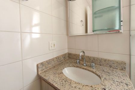 Banheiro Suíte de apartamento para alugar com 3 quartos, 62m² em Vila Faustina Ii, Campinas