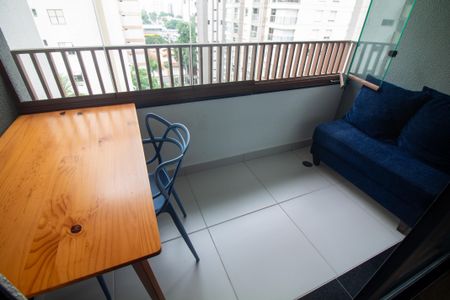 Studio para alugar com 27m², 1 quarto e sem vaga Studio para alugar com 27m², 1 quarto e sem vagaVaranda