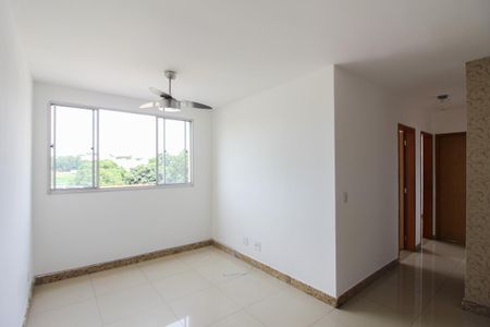 Sala de apartamento para alugar com 3 quartos, 82m² em Planalto, Belo Horizonte