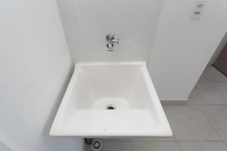 Apartamento para alugar com 45m², 2 quartos e sem vaga Apartamento para alugar com 45m², 2 quartos e sem vagaSala / Cozinha / Tanque