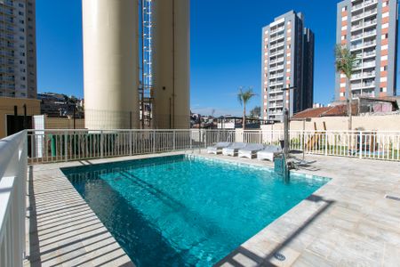 Apartamento para alugar com 45m², 2 quartos e sem vaga Apartamento para alugar com 45m², 2 quartos e sem vagaÁrea comum - Piscina