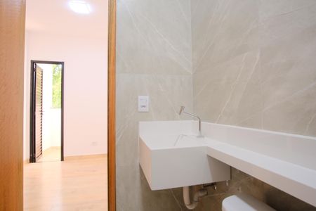 Casa à venda com 128m², 3 quartos e 3 vagasBanheiro da Suíte 2