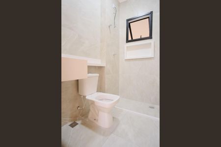 Casa à venda com 128m², 3 quartos e 3 vagasBanheiro da Suíte 2