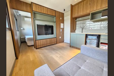 Sala/Cozinha de apartamento para alugar com 1 quarto, 28m² em Chácara Santo Antônio (zona Sul), São Paulo