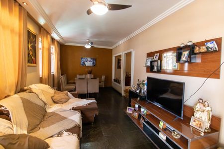 Casa à venda com 360m², 8 quartos e 5 vagasSala