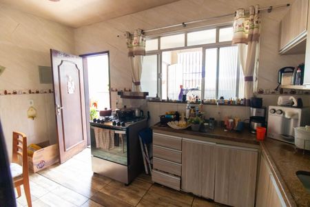 Casa à venda com 360m², 8 quartos e 5 vagasCozinha - Casa 2