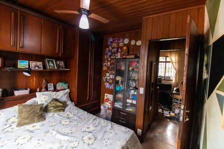 Casa à venda com 360m², 8 quartos e 5 vagasQuarto 1 - casa 3 