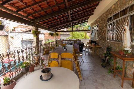 Casa à venda com 360m², 8 quartos e 5 vagasÁrea externa