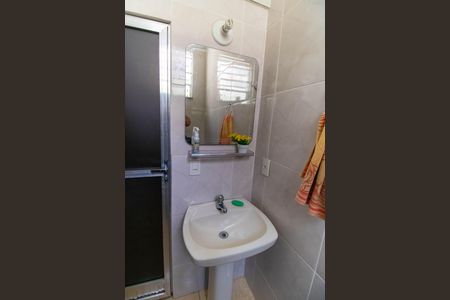 Casa à venda com 360m², 8 quartos e 5 vagasBanheiro de serviço