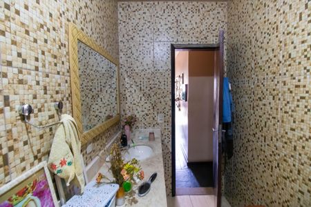 Casa à venda com 360m², 8 quartos e 5 vagasBanheiro Social - Casa 2