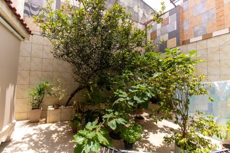 Casa à venda com 360m², 8 quartos e 5 vagasÁrea externa