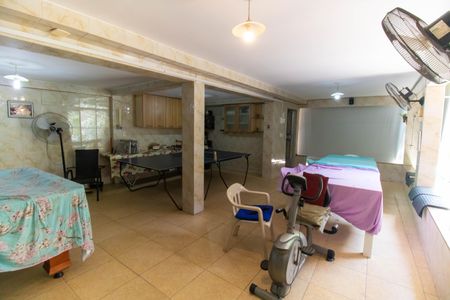 Casa à venda com 360m², 8 quartos e 5 vagasÁrea externa