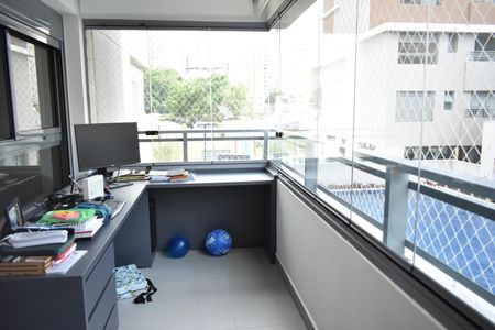 Apartamento à venda com 123m², 3 quartos e 2 vagasEscritório