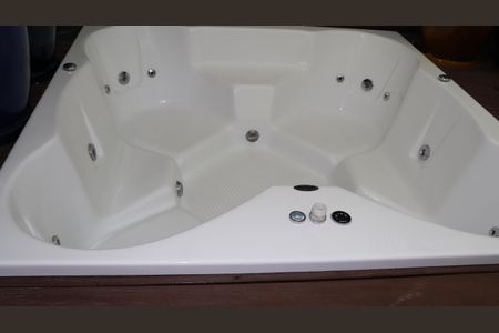 Apartamento à venda com 114m², 3 quartos e 1 vagaBanheira