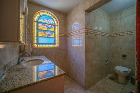 Apartamento para alugar com 130m², 3 quartos e sem vagaBanheiro