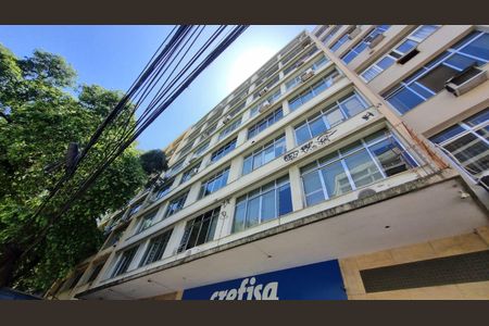 Apartamento para alugar com 130m², 3 quartos e sem vagaFachada