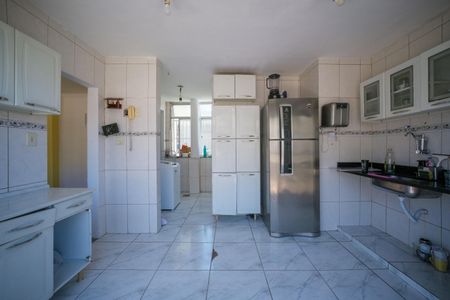 Apartamento para alugar com 130m², 3 quartos e sem vagaCozinha