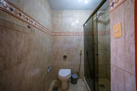 Apartamento para alugar com 130m², 3 quartos e sem vagaBanheiro