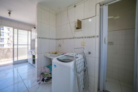 Apartamento para alugar com 130m², 3 quartos e sem vagaÁrea de Serviço